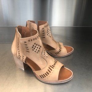 Vera Cruz leather open toe boots by Sundance!